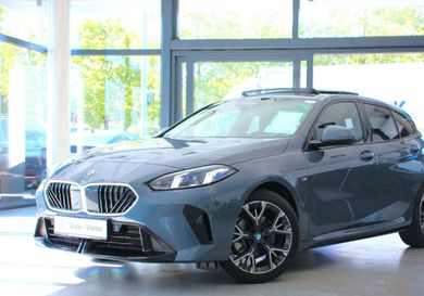 BMW 120, 2025