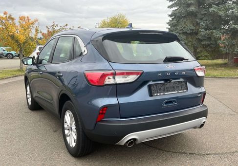 Ford Kuga, 2022