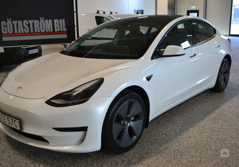 Tesla Model 3, 2021