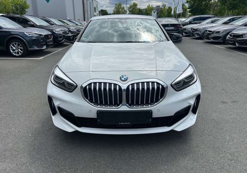 BMW 118, 2019