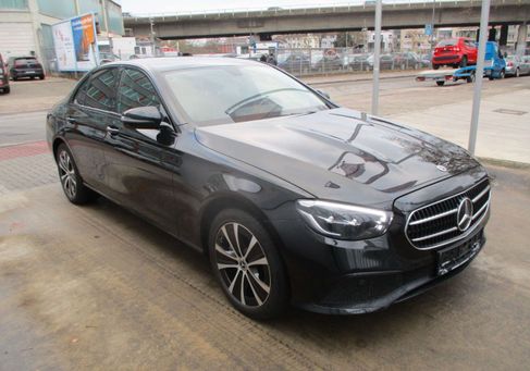 Mercedes-Benz E 300, 2023 2