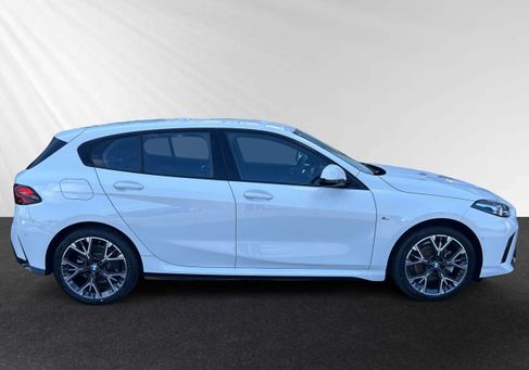 BMW 120, 2025