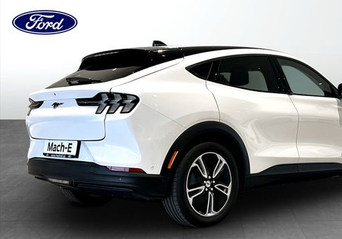 Ford Mustang Mach-E, 2021 2