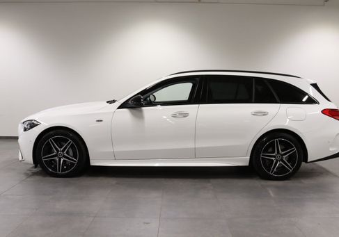 Mercedes-Benz C 300, 2025