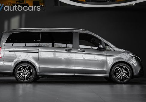 Mercedes-Benz V 220, 2023