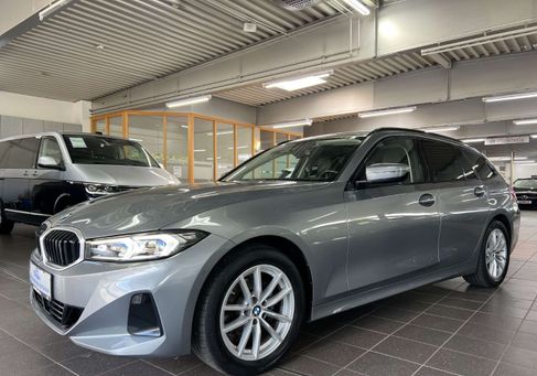 BMW 318, 2023
