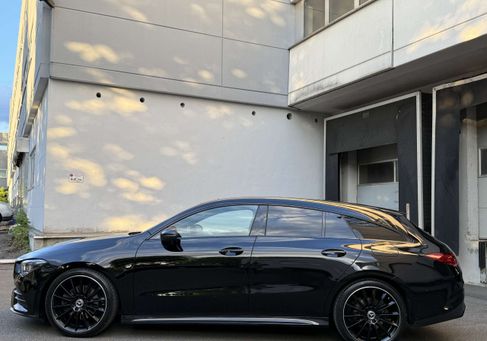 Mercedes-Benz CLA 220, 2022