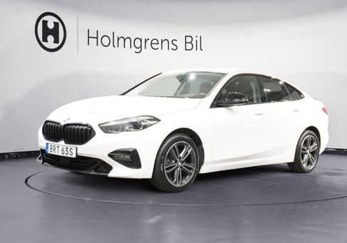 BMW 218, 2021 3