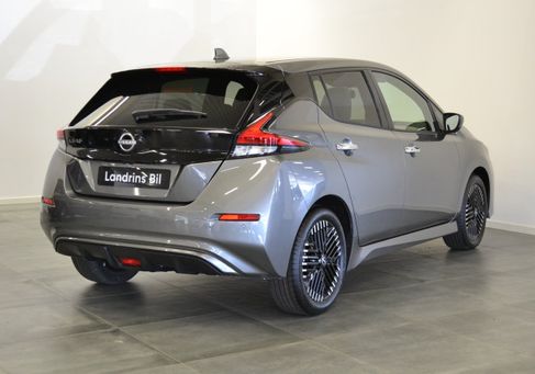 Nissan Leaf, 2023 3