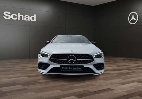 Mercedes-Benz CLA 200, 2022