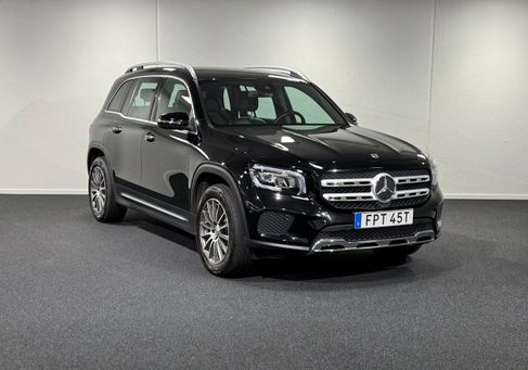 Mercedes-Benz GLB 200, 2022