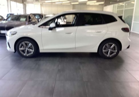 BMW 220, 2025 3