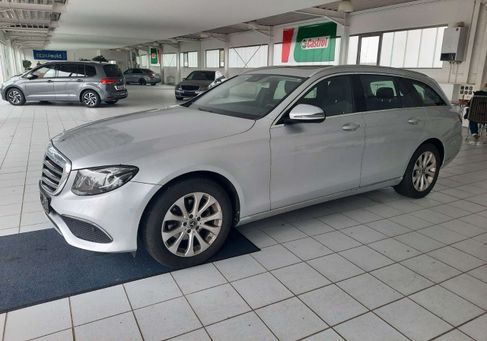 Mercedes-Benz E 200, 2019