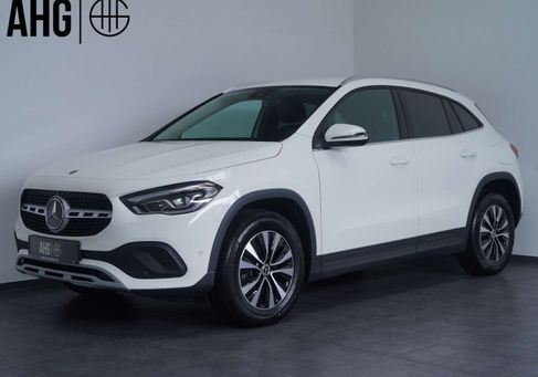 Mercedes-Benz GLA 250, 2022