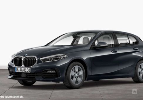 BMW 118, 2021