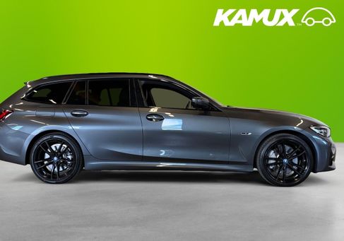 BMW 330, 2022