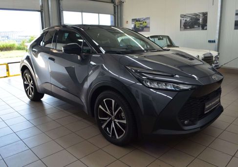 Toyota C-HR, 2025 3