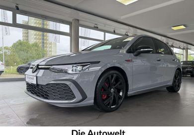 Volkswagen Golf, 2022