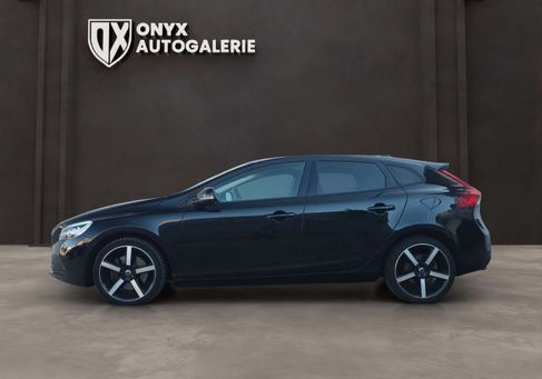 Volvo V40, 2019