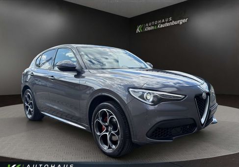 Alfa Romeo Stelvio, 2022 3