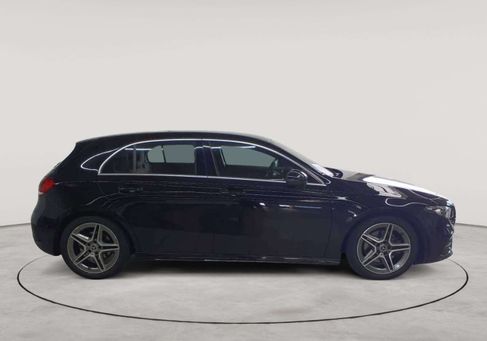 Mercedes-Benz A 220, 2022 3