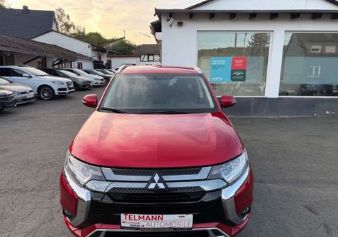 Mitsubishi Outlander, 2021