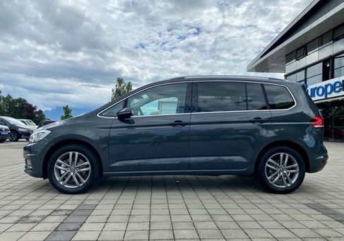 Volkswagen Touran, 2022 3