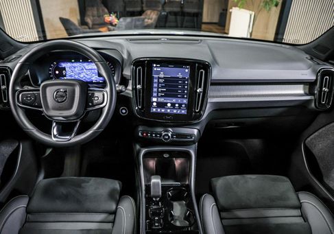 Volvo XC40, 2023 2