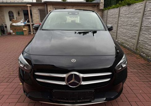 Mercedes-Benz B 200, 2020 2