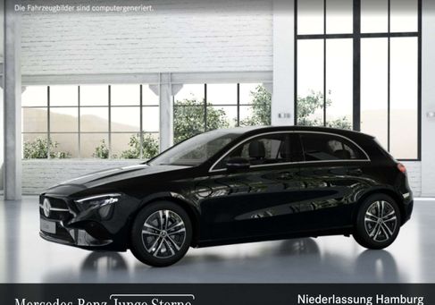 Mercedes-Benz A 200, 2026 3