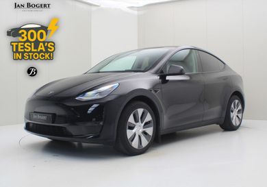 Tesla Model Y, 2023