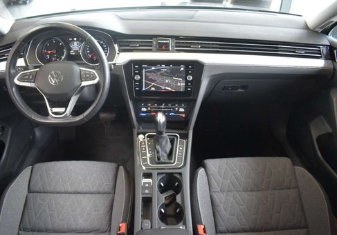 Volkswagen Passat Variant, 2023 3