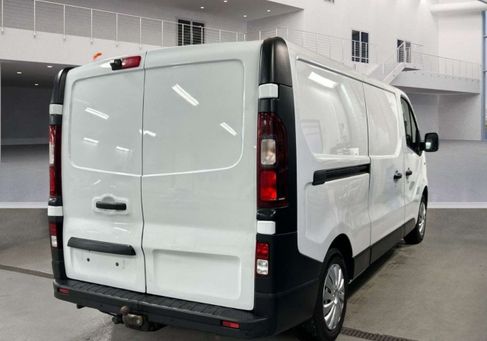 Renault Trafic, 2019 3
