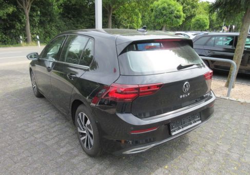 Volkswagen Golf, 2021 3