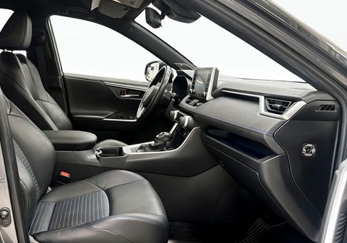 Toyota RAV 4, 2021 3