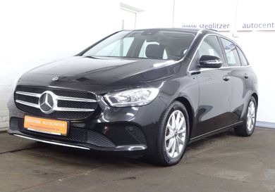 Mercedes-Benz B 200, 2022