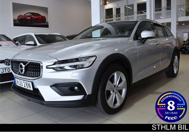 Volvo V60 Cross Country, 2021