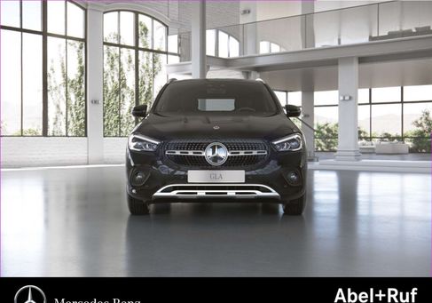 Mercedes-Benz GLA 200, 2023