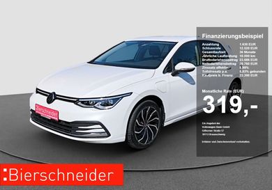 Volkswagen Golf, 2022