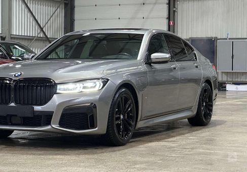 BMW 7 Serija, 2021