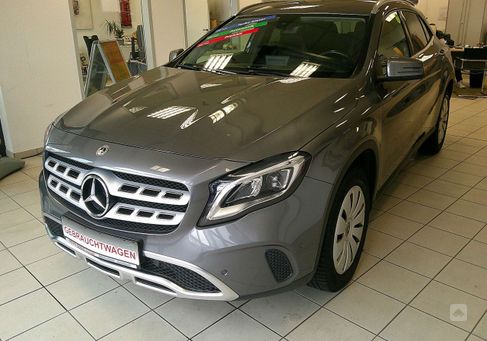Mercedes-Benz GLA 220, 2019