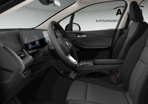 BMW 218, 2022 3