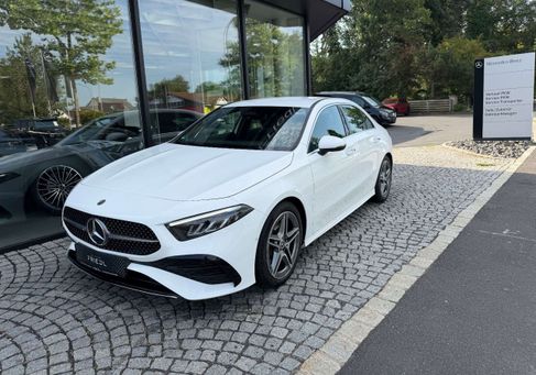 Mercedes-Benz A 200, 2024