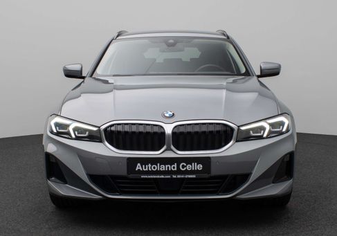 BMW 320, 2022