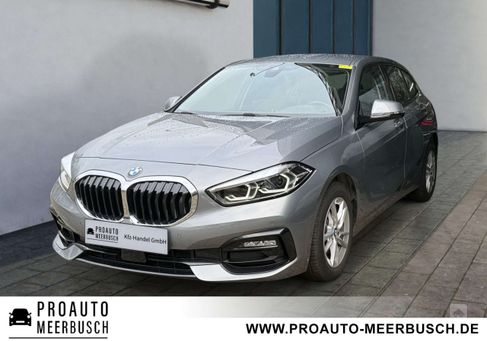 BMW 118, 2023