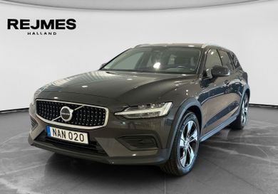 Volvo V60 Cross Country, 2023