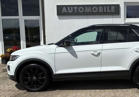Volkswagen T-Roc, 2022