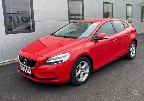 Volvo V40, 2018