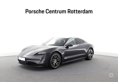 Porsche Taycan, 2020