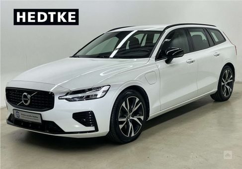 Volvo V60, 2021